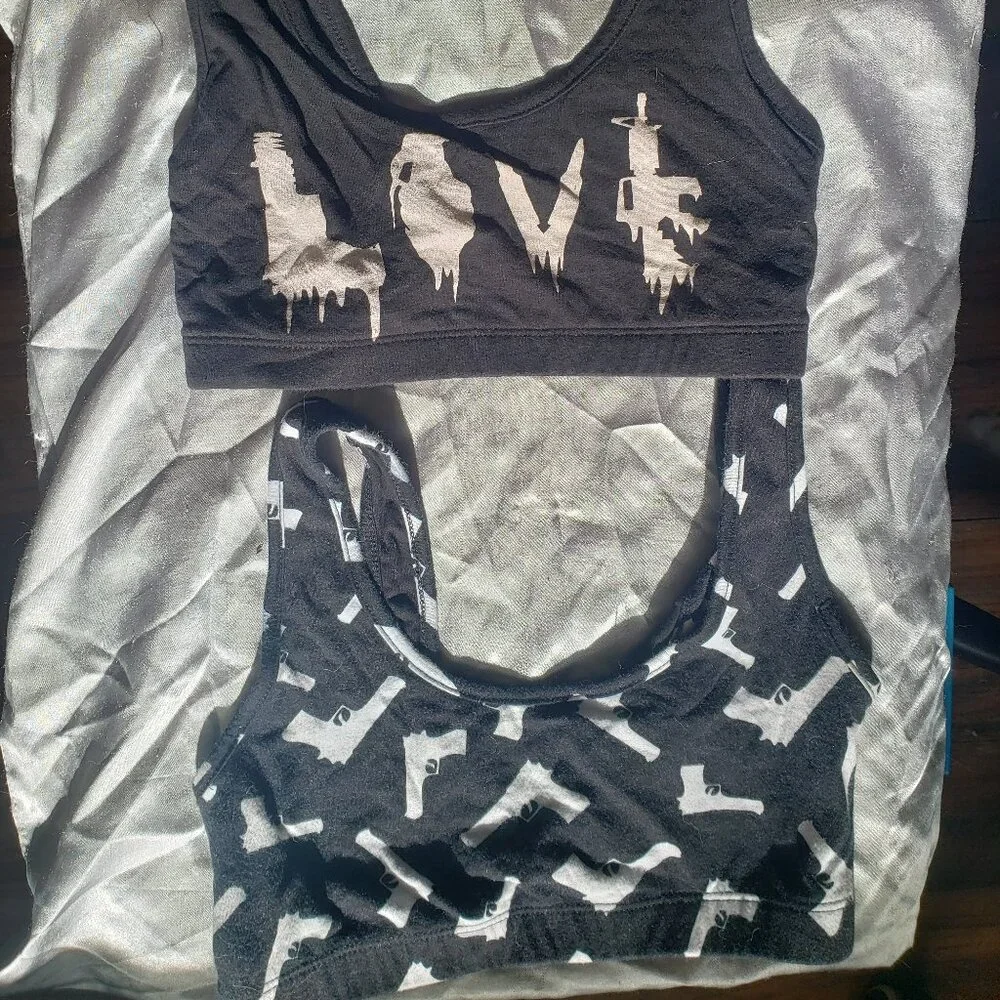 Blackheart and See You Monday Medium Sportsbra - Picture 2 of 7